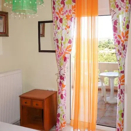 Argyro Apt - Spacious 3bd In Peaceful Village * Chania (Crete)