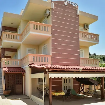 Argyro Apt - Spacious 3bd In Peaceful Village *